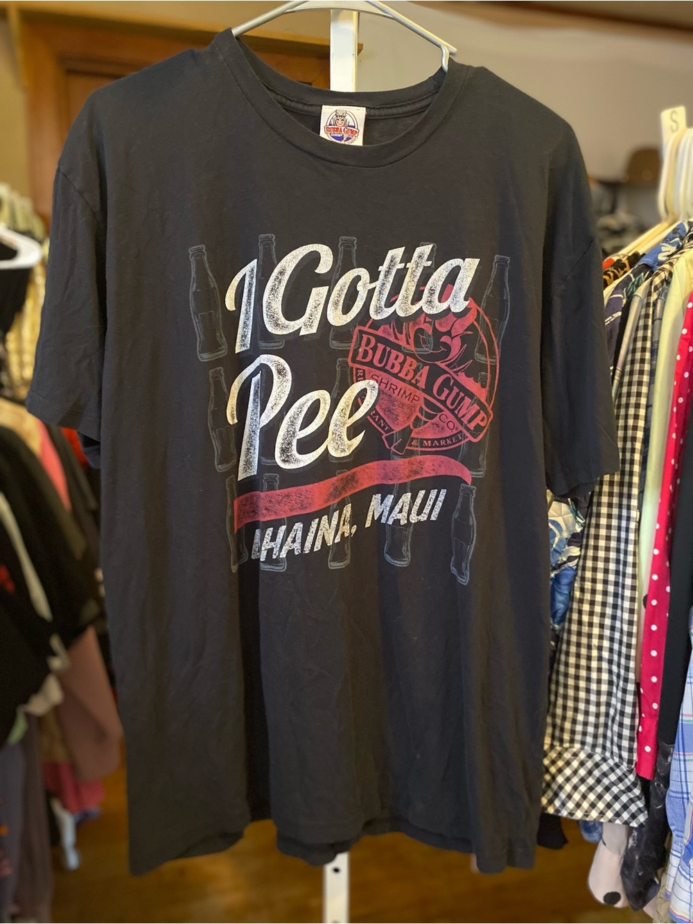 Bubba Gump 'I Gotta Pea' Black Short Sleeve Graphic Tee